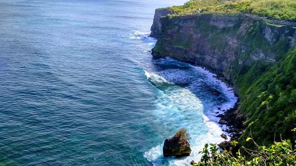 best hawaii island to visit in october