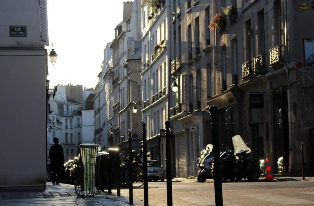 A picture of long Paris streets