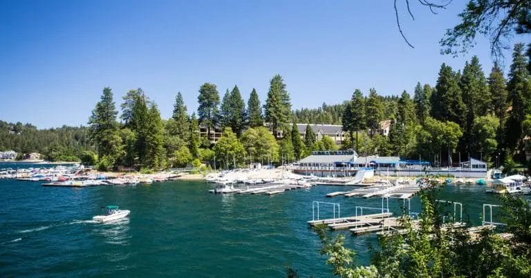 Does It Snow In Lake Arrowhead? Find Out Here!